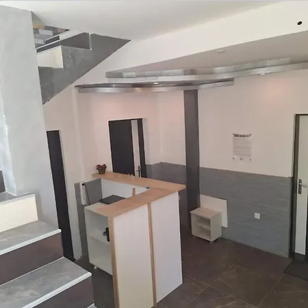 Ra-c&c Appartement Vrdnik